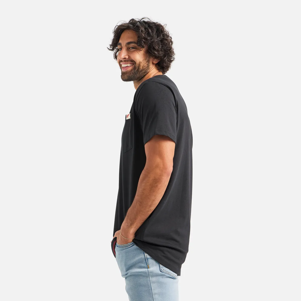 Short Sleeve Pocket T-Shirt Men's Short Sleeve T-Shirt in Black - Image 5